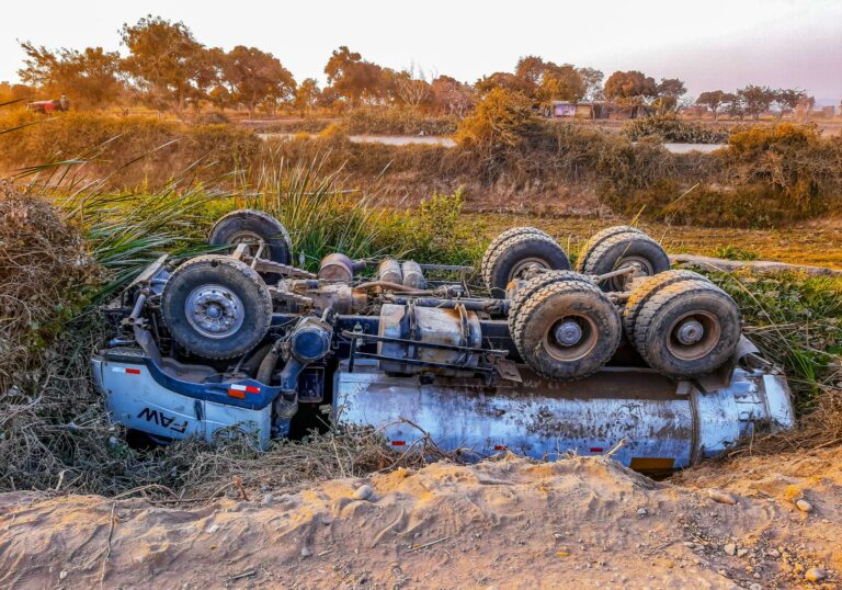 Commercial Truck Accident Lawyer in Palo Alto, CA